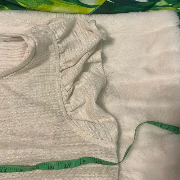 Banana Republic M Sheer Ivory Striped Flutter Sleeve Preppy Classic Feminine Top - Picture 5 of 8
